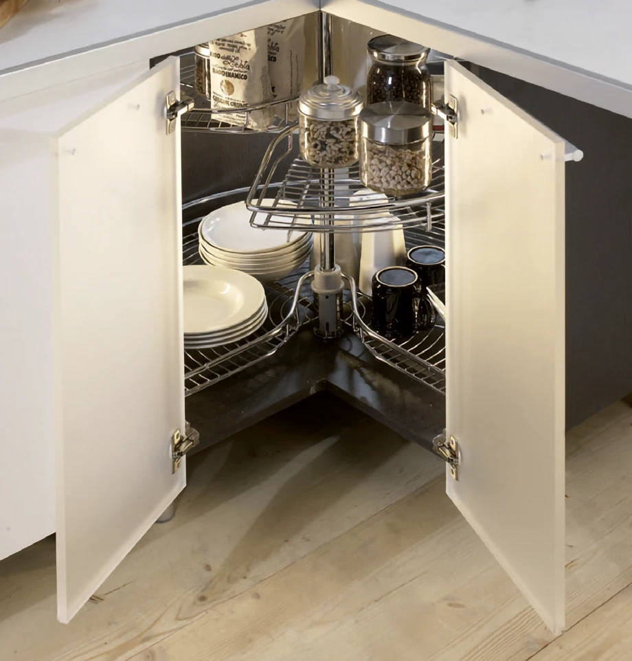 270&deg; Chrome Carousel